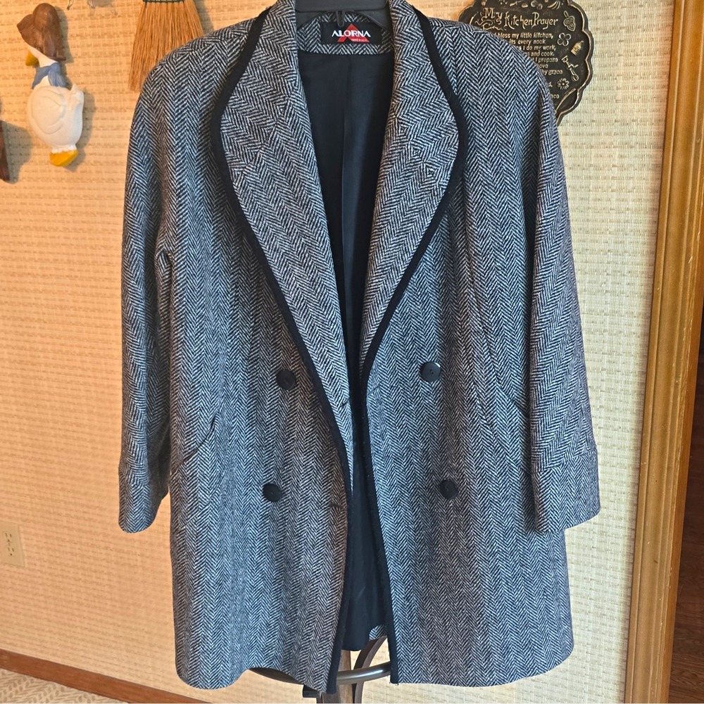 International Ladies Coat.